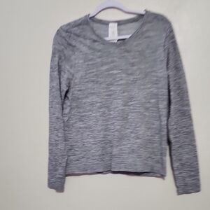 Athleta Gray Long Sleeve Tee